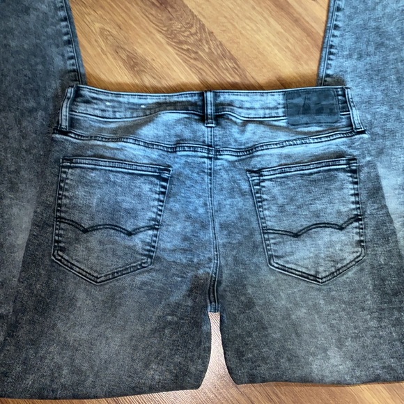 33x32 Black-wash American Eagle Flex Jeans - Picture 13 of 13